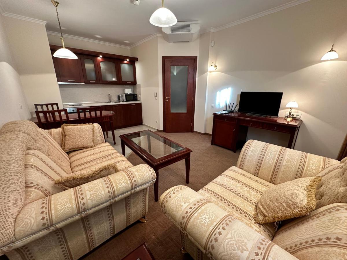 Great Apartments In Downtown Банско Экстерьер фото